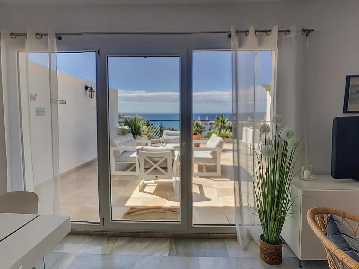 Sitio de Calahonda Frontline Beach Penthouse In Mi Capricho מראה חיצוני תמונה