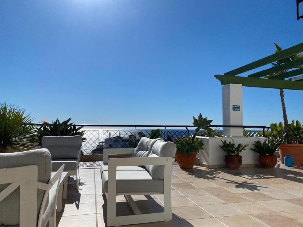 Sitio de Calahonda Frontline Beach Penthouse In Mi Capricho מראה חיצוני תמונה